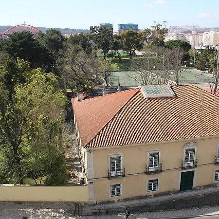 Beautiful view close to Estádio da Luz Lisbona Esterno foto