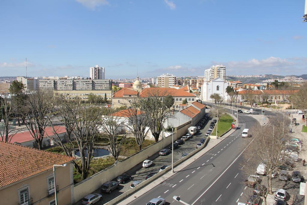 Beautiful view close to Estádio da Luz Lisbona Esterno foto